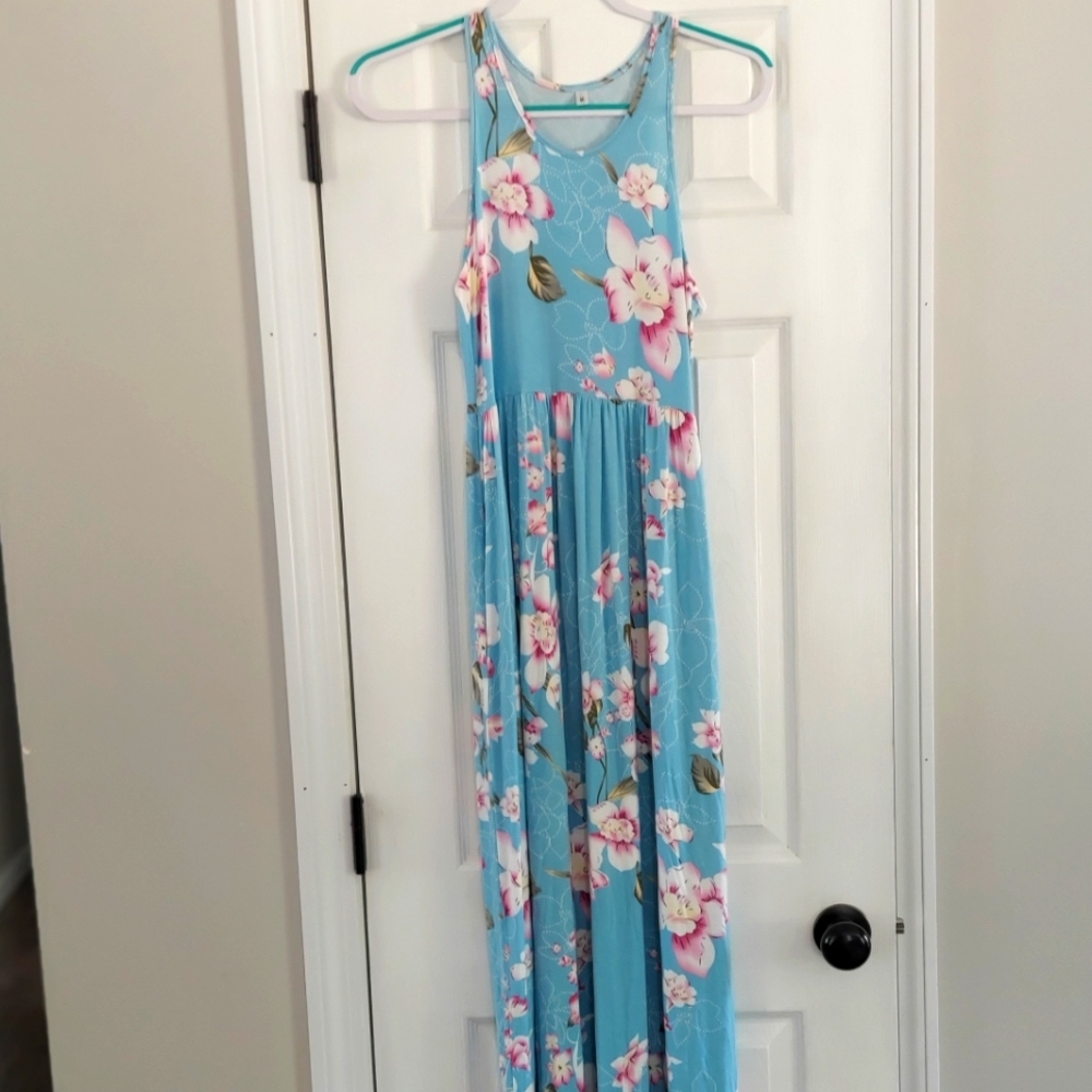 Blue Floral Maxi Dress with Pockets